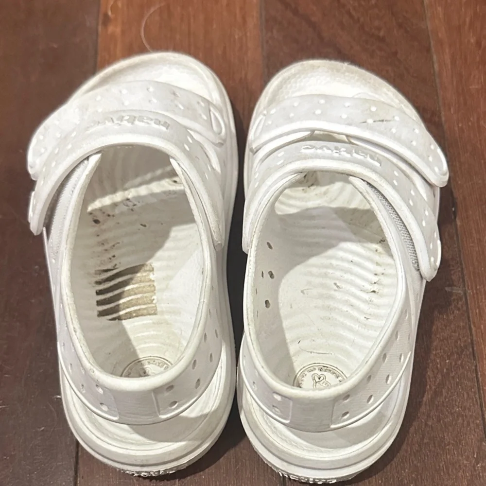 Native Kids White Adjustable Velcro Sandals